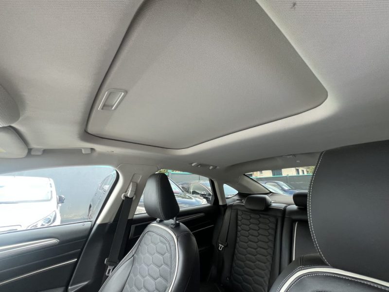 FORD MONDEO 4 IV VIGNAL 2.0 HYBRID 140 / 187 Cv 1ERE MAIN 27 800 Kms TOUTES OPTIONS - GARANTIE 1 AN