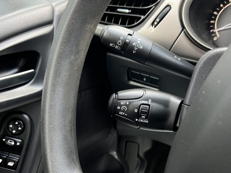 CITROEN C3 II PHASE (2) 1.2 82 Cv 5 PORTES 36 300 Km REGULATEUR BLUETOOTH CRIT AIR 1 - GARANTIE 1 AN