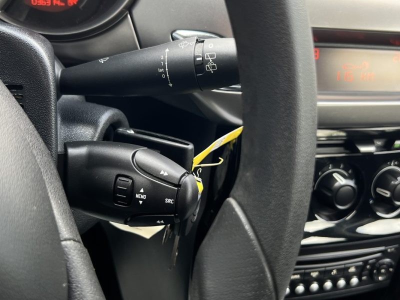 CITROEN C3 II PHASE (2) 1.2 82 Cv 5 PORTES 36 300 Km REGULATEUR BLUETOOTH CRIT AIR 1 - GARANTIE 1 AN