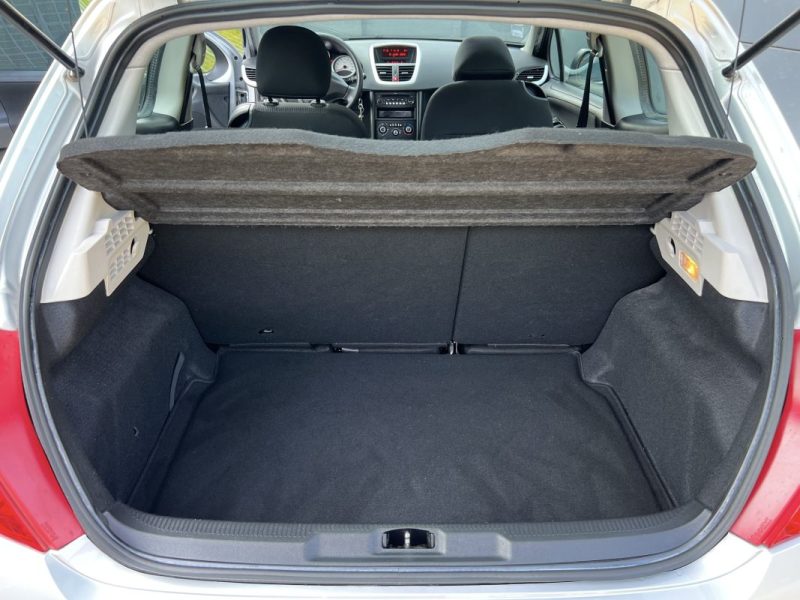 PEUGEOT 207 PHASE 2 1.4 VTI 95 Cv 30 700 Kms 5 PLACES BLUETOOTH / ORIGINE FRANCE - GARANTIE 1 AN