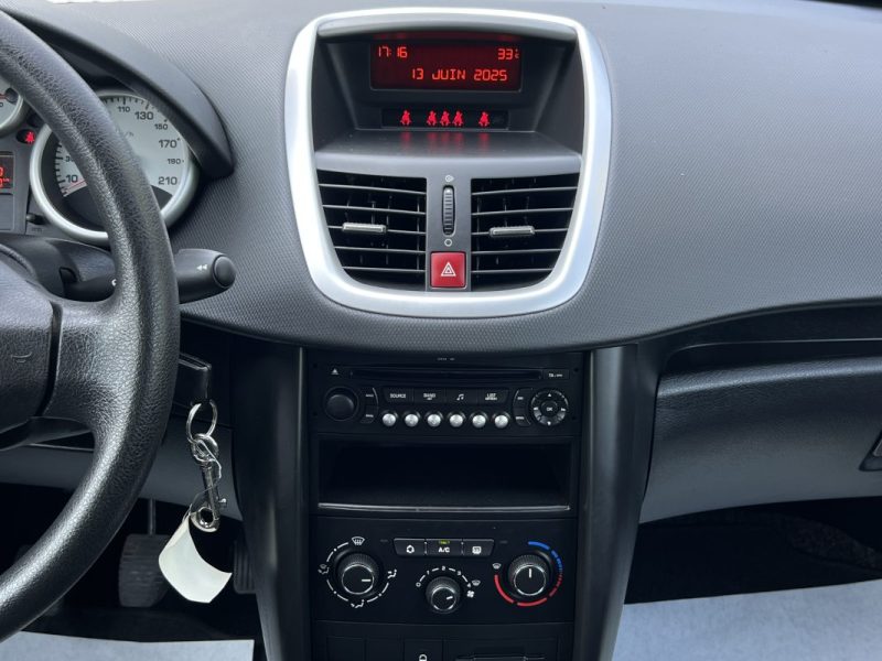 PEUGEOT 207 PHASE 2 1.4 VTI 95 Cv 30 700 Kms 5 PLACES BLUETOOTH / ORIGINE FRANCE - GARANTIE 1 AN