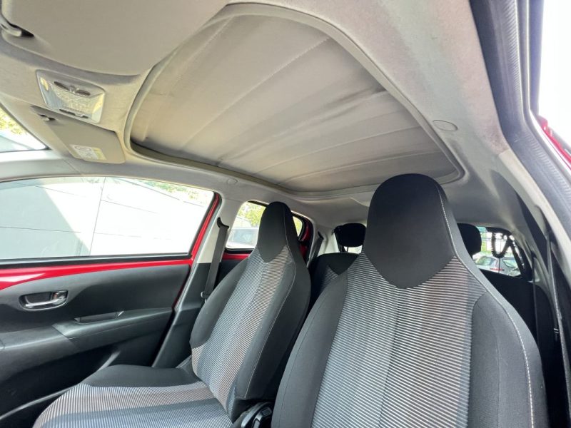 PEUGEOT 108 CABRIOLET / ALLURE TOP 1.2 82 Cv ECRAN TACTILE CAMERA LIMITEUR CRIT AIR 1 Garantie 1 an