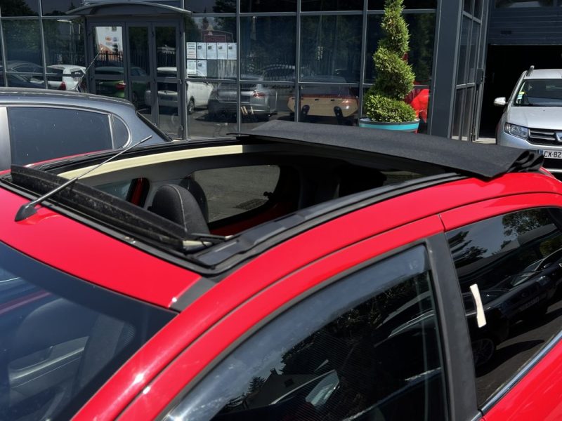 PEUGEOT 108 CABRIOLET / ALLURE TOP 1.2 82 Cv ECRAN TACTILE CAMERA LIMITEUR CRIT AIR 1 Garantie 1 an