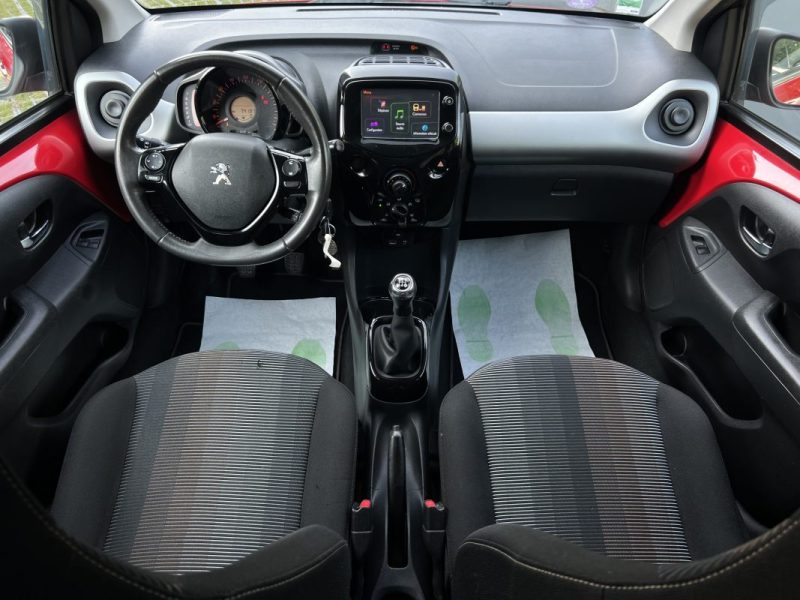PEUGEOT 108 CABRIOLET / ALLURE TOP 1.2 82 Cv ECRAN TACTILE CAMERA LIMITEUR CRIT AIR 1 Garantie 1 an