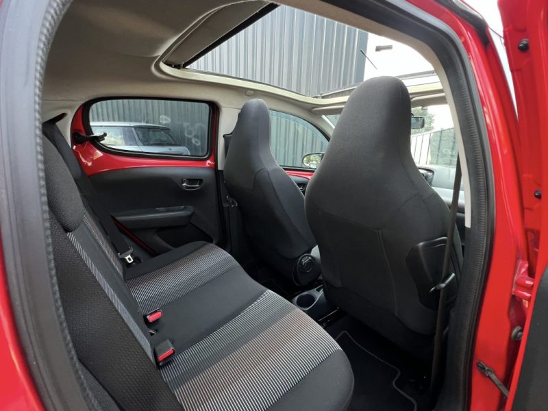 PEUGEOT 108 CABRIOLET / ALLURE TOP 1.2 82 Cv ECRAN TACTILE CAMERA LIMITEUR CRIT AIR 1 Garantie 1 an