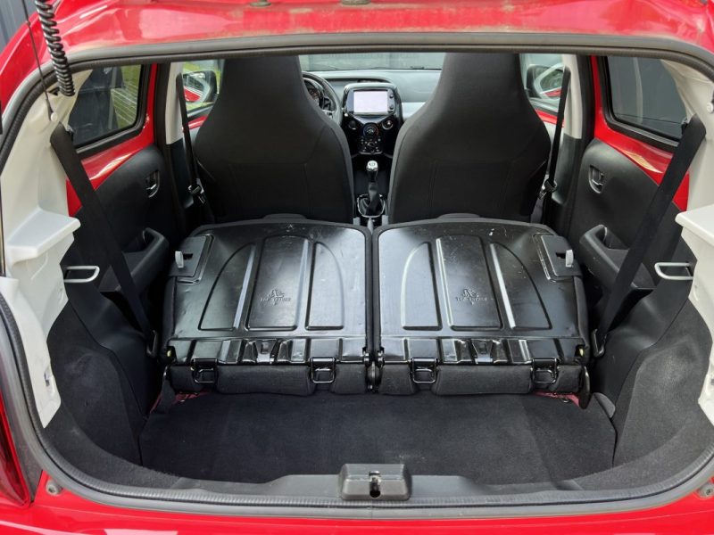 PEUGEOT 108 CABRIOLET / ALLURE TOP 1.2 82 Cv ECRAN TACTILE CAMERA LIMITEUR CRIT AIR 1 Garantie 1 an