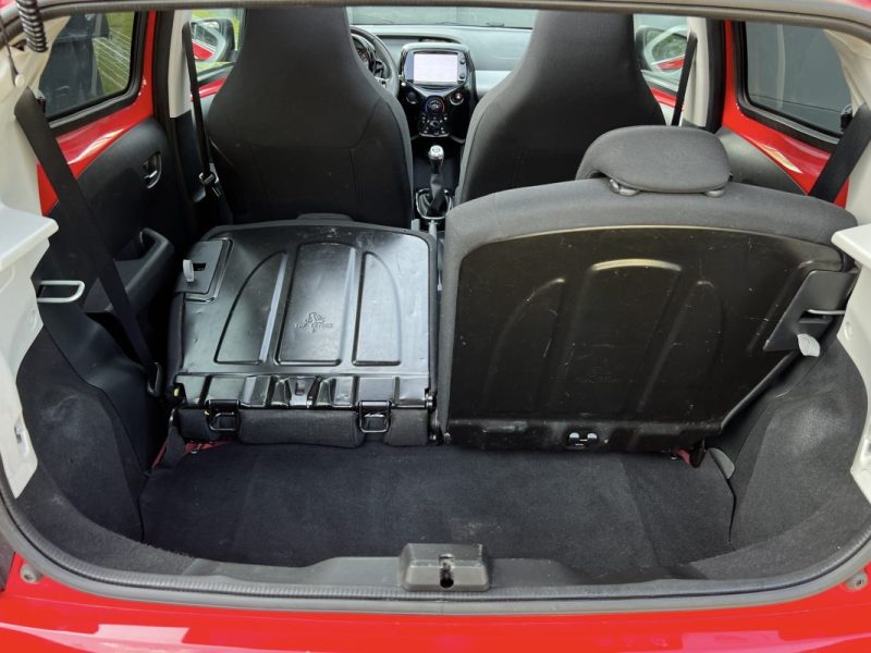 PEUGEOT 108 CABRIOLET / ALLURE TOP 1.2 82 Cv ECRAN TACTILE CAMERA LIMITEUR CRIT AIR 1 Garantie 1 an