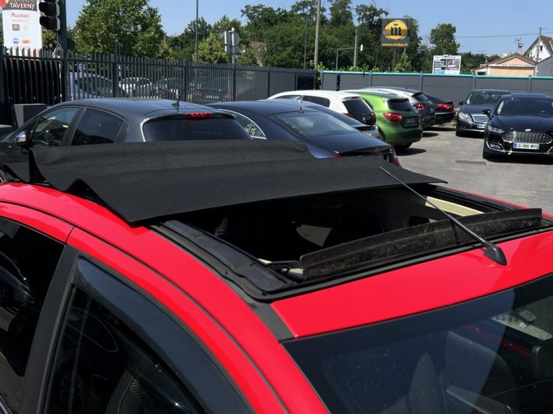 PEUGEOT 108 CABRIOLET / ALLURE TOP 1.2 82 Cv ECRAN TACTILE CAMERA LIMITEUR CRIT AIR 1 Garantie 1 an