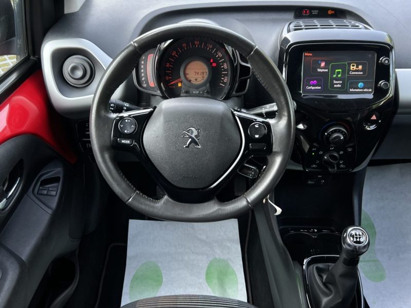 PEUGEOT 108 CABRIOLET / ALLURE TOP 1.2 82 Cv ECRAN TACTILE CAMERA LIMITEUR CRIT AIR 1 Garantie 1 an
