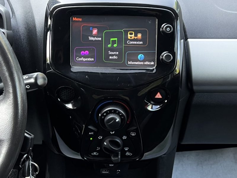 PEUGEOT 108 CABRIOLET / ALLURE TOP 1.2 82 Cv ECRAN TACTILE CAMERA LIMITEUR CRIT AIR 1 Garantie 1 an