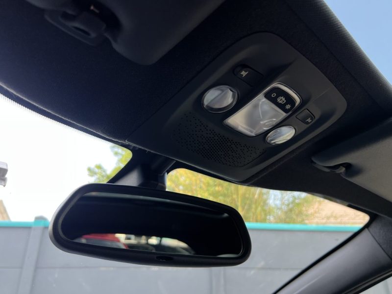 PEUGEOT 208 XY 1.6 E HDI 115 Cv SON JBL TOIT PANORAMIQUE ECRAN TACTILE BLUETOOTH JANTES Garantie 1an