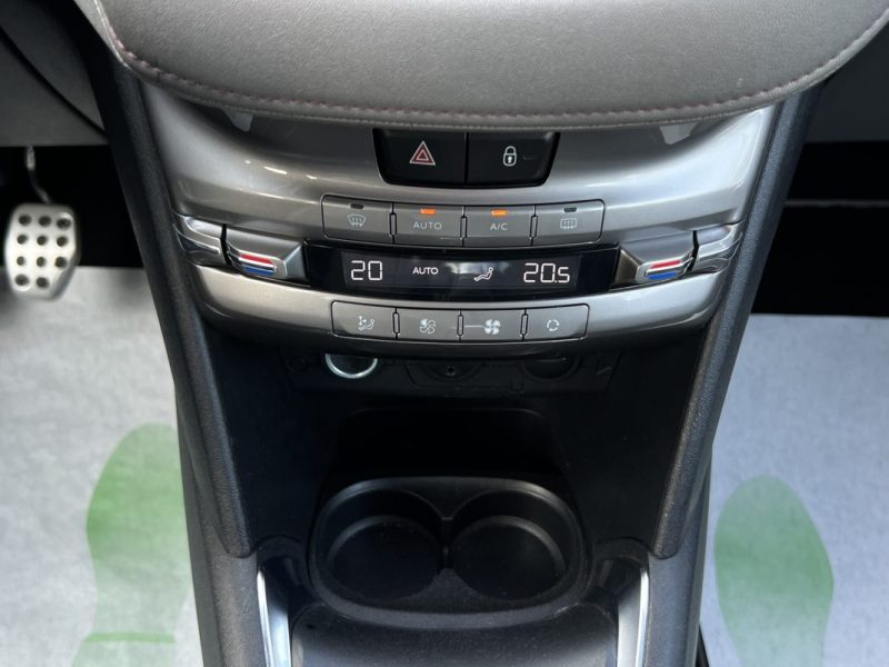 PEUGEOT 208 XY 1.6 E HDI 115 Cv SON JBL TOIT PANORAMIQUE ECRAN TACTILE BLUETOOTH JANTES Garantie 1an