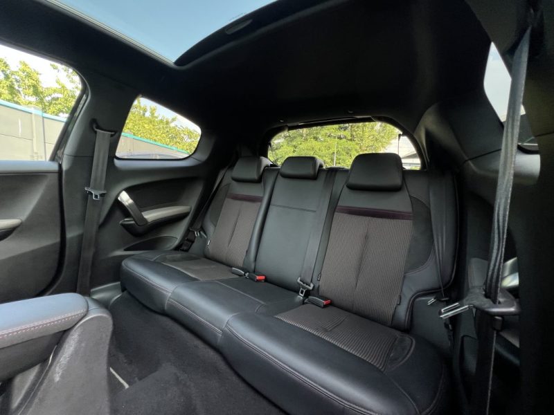 PEUGEOT 208 XY 1.6 E HDI 115 Cv SON JBL TOIT PANORAMIQUE ECRAN TACTILE BLUETOOTH JANTES Garantie 1an