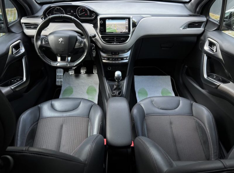 PEUGEOT 208 XY 1.6 E HDI 115 Cv SON JBL TOIT PANORAMIQUE ECRAN TACTILE BLUETOOTH JANTES Garantie 1an