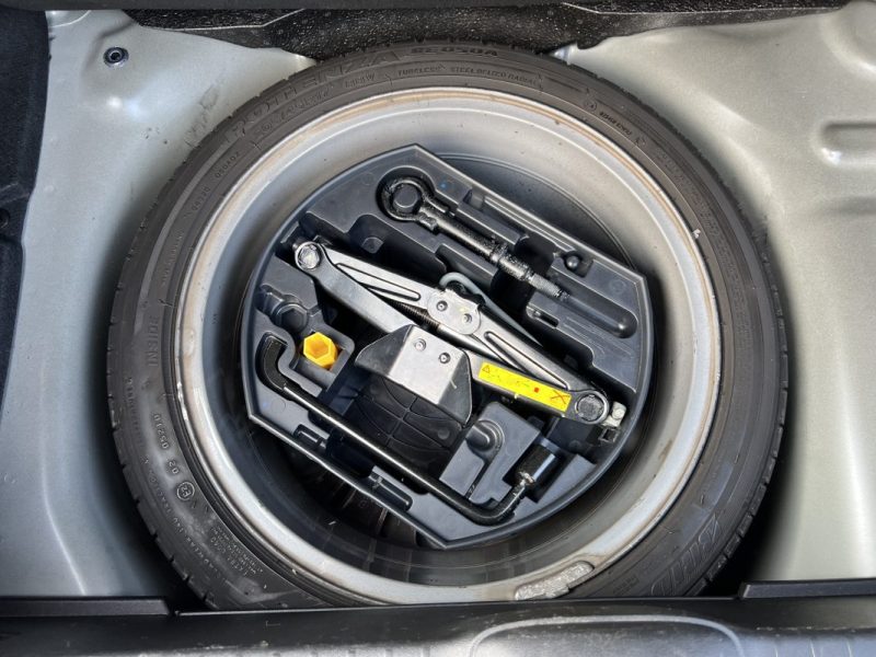 PEUGEOT 208 XY 1.6 E HDI 115 Cv SON JBL TOIT PANORAMIQUE ECRAN TACTILE BLUETOOTH JANTES Garantie 1an