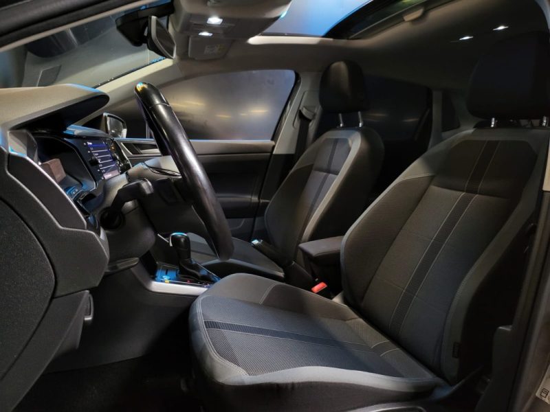 VOLKSWAGEN POLO 1.0 TSI 115CV R-LINE / TOIT OUVRANT / CAMERA RECUL / KEYLESS / CARPLAY / 