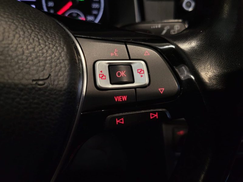 VOLKSWAGEN POLO 1.0 TSI 115CV R-LINE / TOIT OUVRANT / CAMERA RECUL / KEYLESS / CARPLAY / 