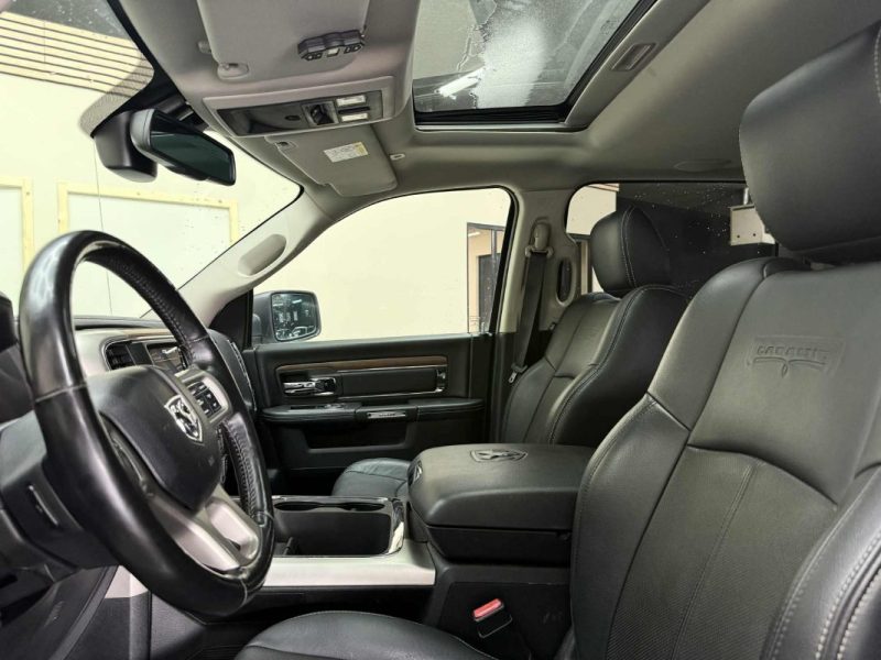 DODGE RAM 1500 LARAMIE 2017