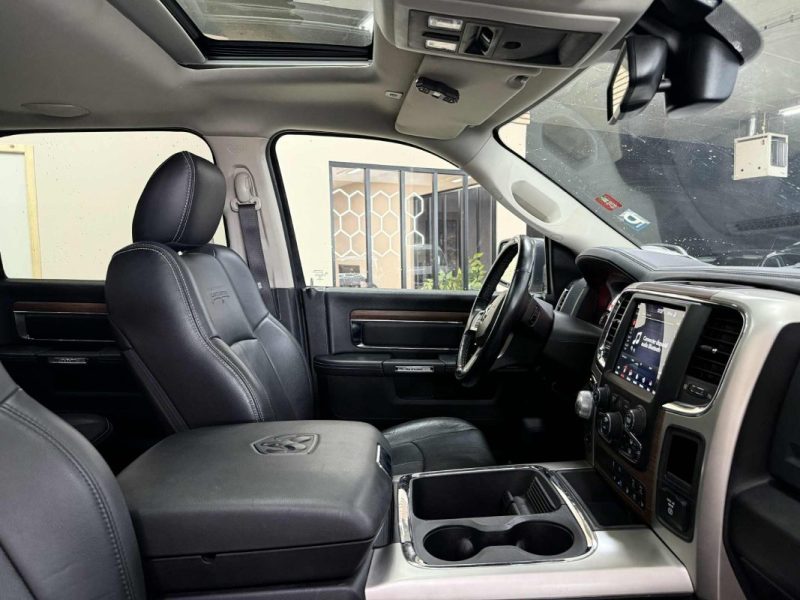 DODGE RAM 1500 LARAMIE 2017