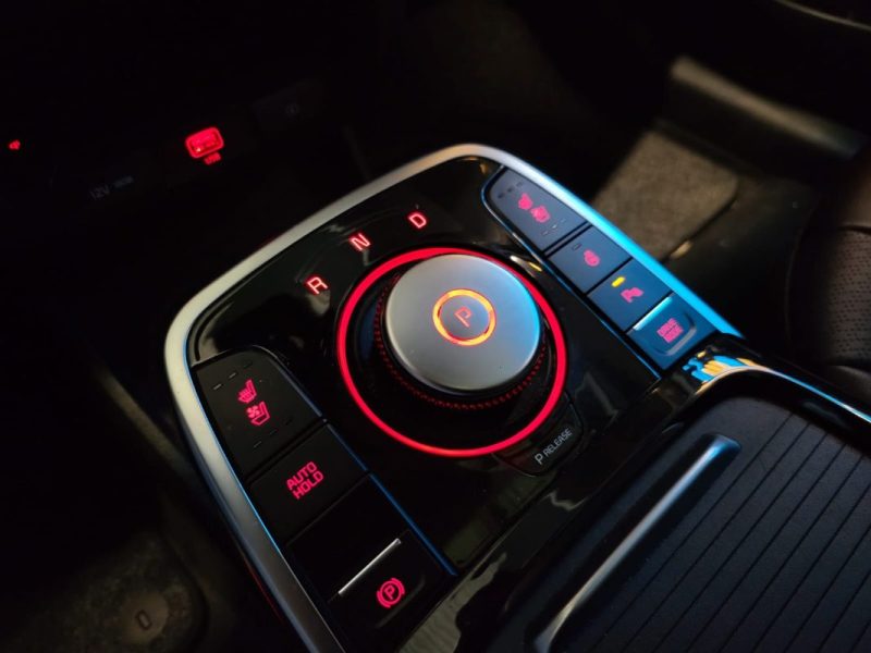 KIA E-NIRO 204CV PREMIUM / TOIT OUVRANT / SIEGES CHAUFFANTS / SONO JBL / CAMERA DE RECUL / CARPLAY /