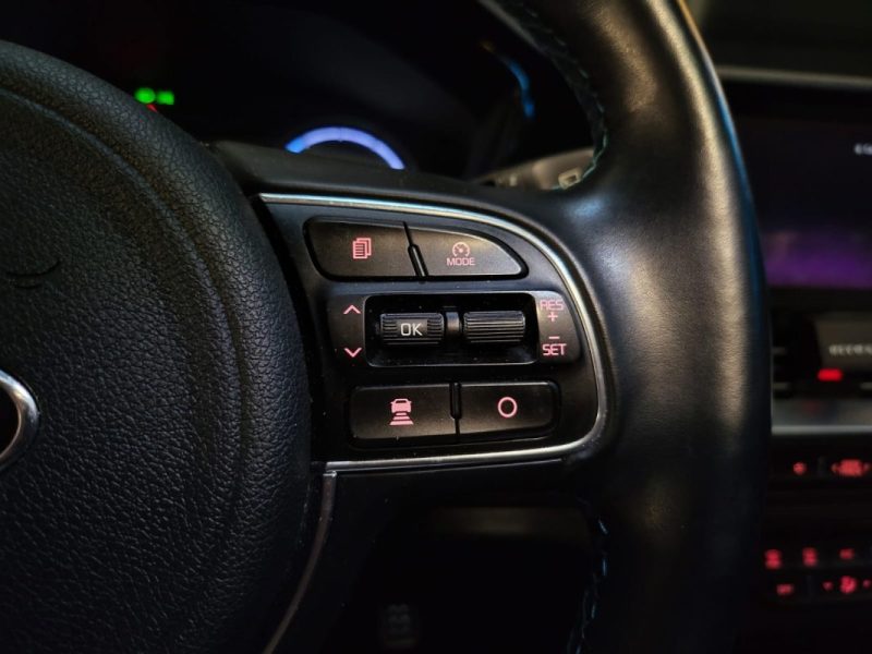 KIA E-NIRO 204CV PREMIUM / TOIT OUVRANT / SIEGES CHAUFFANTS / SONO JBL / CAMERA DE RECUL / CARPLAY /