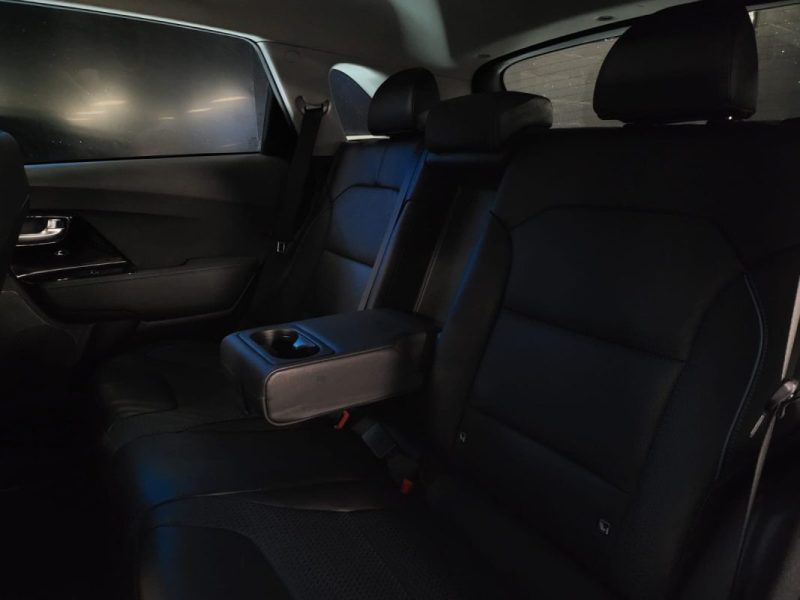 KIA E-NIRO 204CV PREMIUM / TOIT OUVRANT / SIEGES CHAUFFANTS / SONO JBL / CAMERA DE RECUL / CARPLAY /