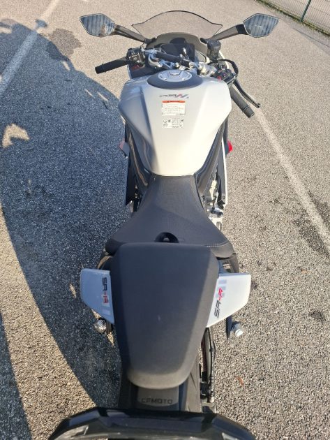 CF MOTO SR-S 675