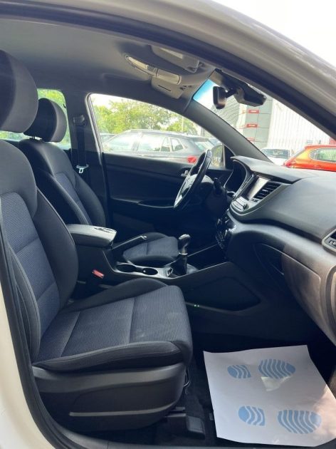 HYUNDAI TUCSON 1.7 CRDI 115 2WD INITIA