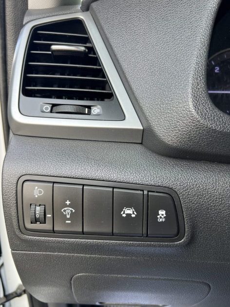 HYUNDAI TUCSON 1.7 CRDI 115 2WD INITIA