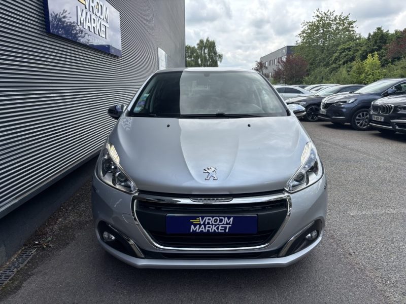 PEUGEOT 208 2017