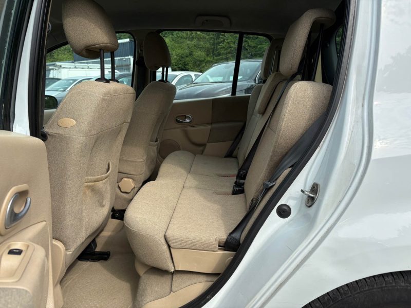 RENAULT Modus 1.6 i 16V 110 cv Boîte auto moteur changé avec 110 000 km