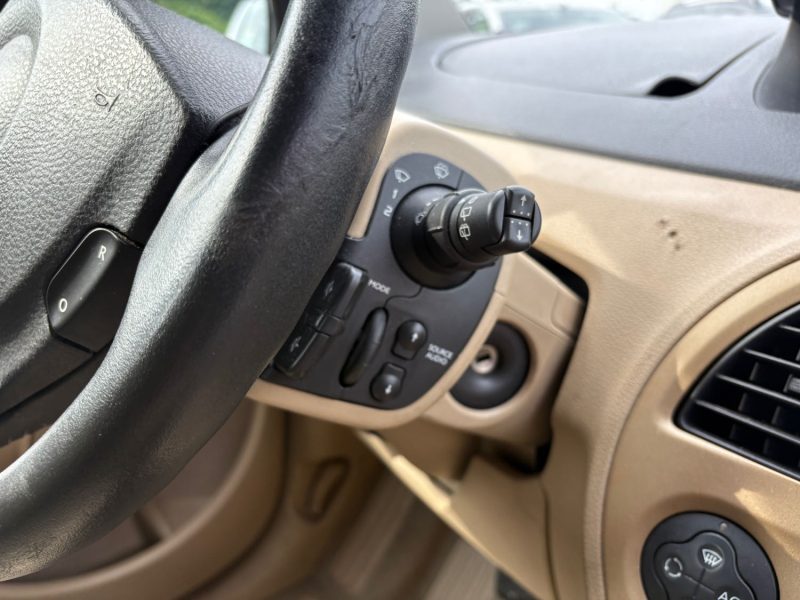 RENAULT Modus 1.6 i 16V 110 cv Boîte auto moteur changé avec 110 000 km