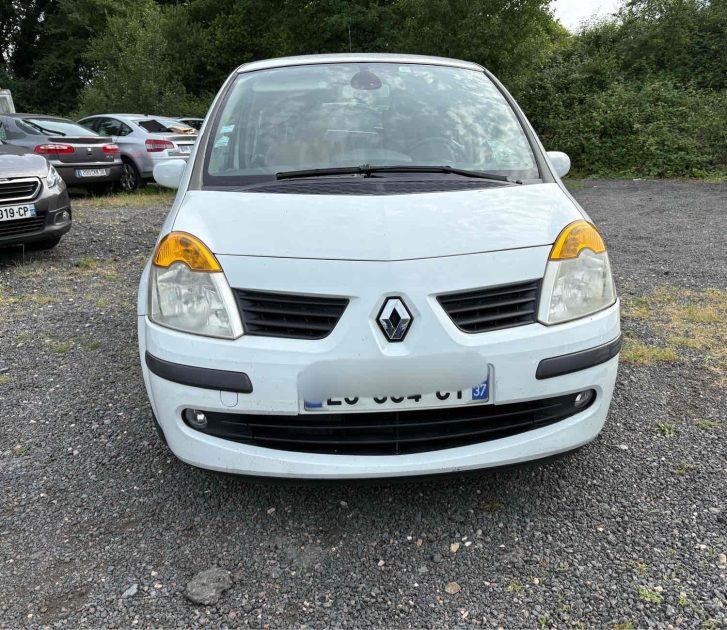RENAULT Modus 1.6 i 16V 110 cv Boîte auto moteur changé avec 110 000 km