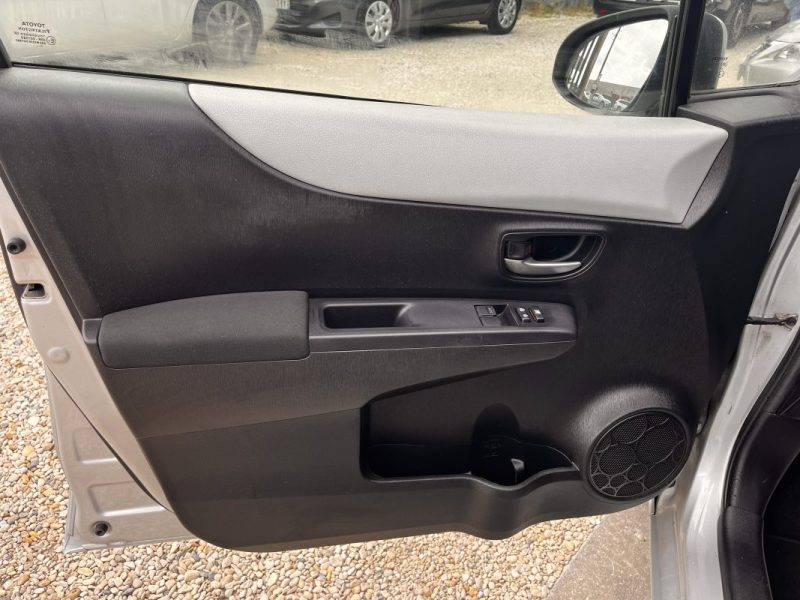 TOYOTA YARIS HYBRID Dynamic Pack Zen 03/2014