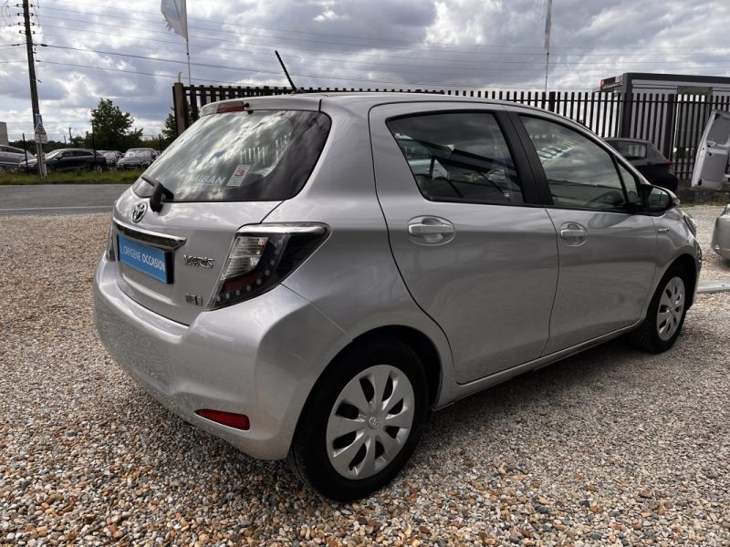 TOYOTA YARIS HYBRID Dynamic Pack Zen 03/2014