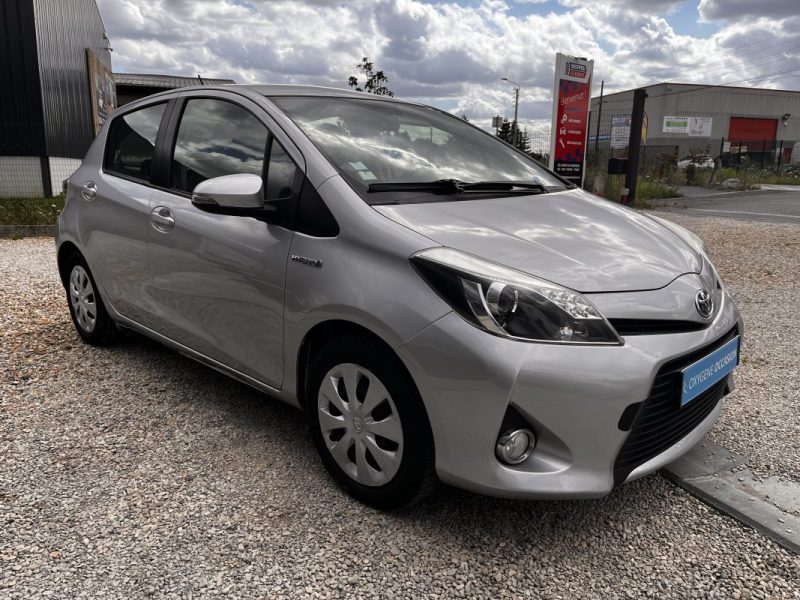 TOYOTA YARIS HYBRID Dynamic Pack Zen 03/2014