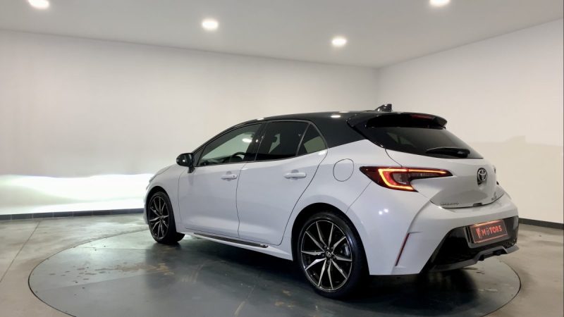 TOYOTA COROLLA 2023