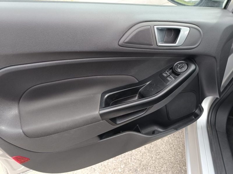 Ford Fiesta 1.25i 60ch Trend 5 Portes, 4 cv, 2015, garantie 3 mois