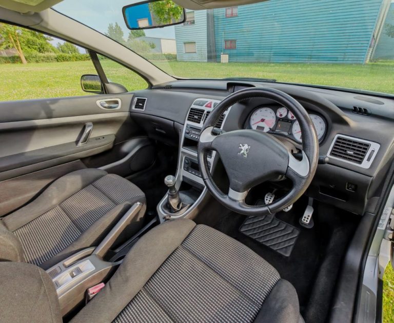 PEUGEOT 307 CC 1.6 16v TECNO