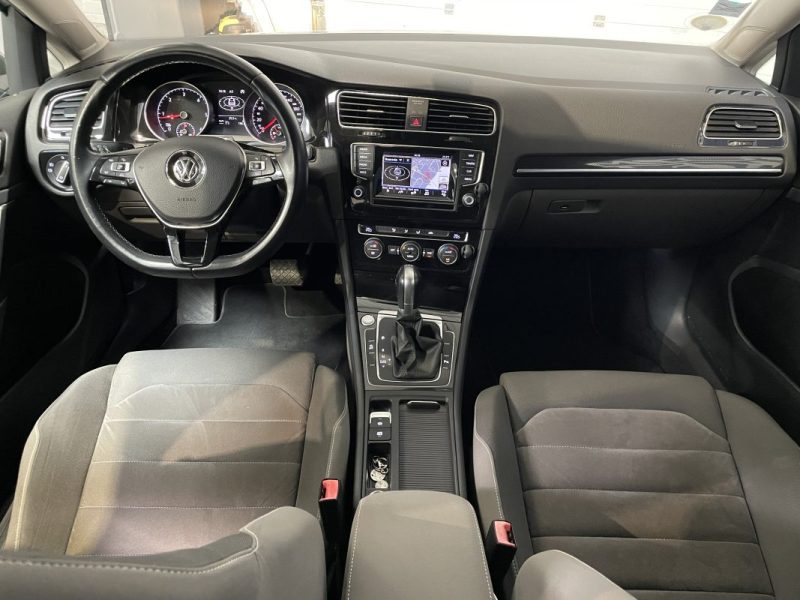 VOLKSWAGEN GOLF 2014