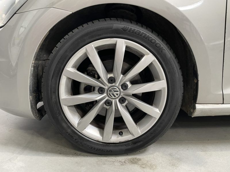 VOLKSWAGEN GOLF 2014