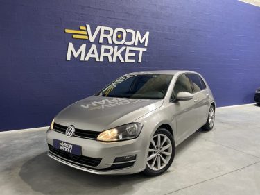 VOLKSWAGEN GOLF 2014