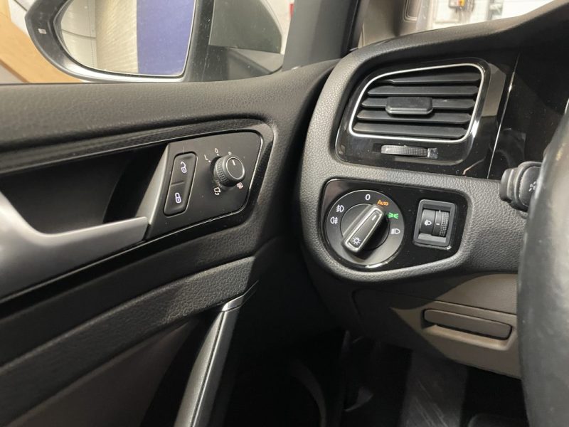 VOLKSWAGEN GOLF 2014