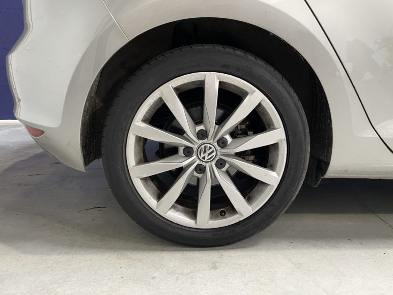 VOLKSWAGEN GOLF 2014