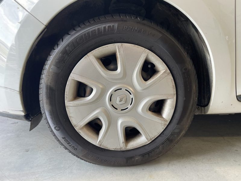 RENAULT CLIO 4 SOCIETE 1.5 DCI 75ch - DISTRIBUTION OK