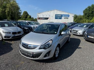 Opel Corsa 1.2 Satellite 2011 - 60250 KM