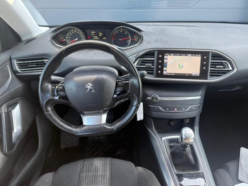 PEUGEOT 308 2016