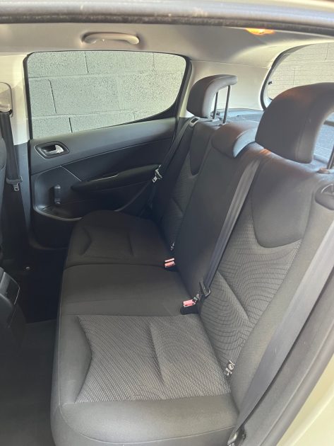 PEUGEOT 308 1.6 HDi 110ch BVM5 BLUE LION