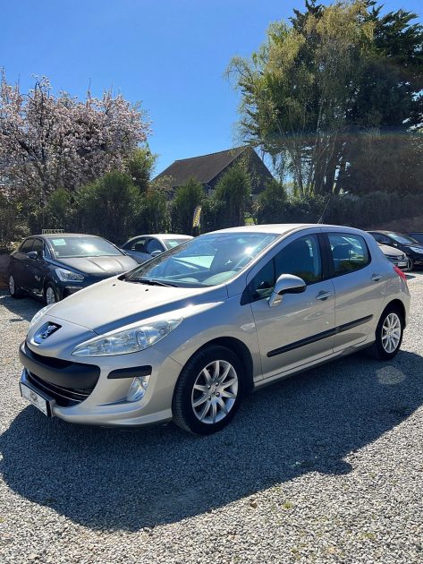 PEUGEOT 308 1.6 HDi 110ch BVM5 BLUE LION