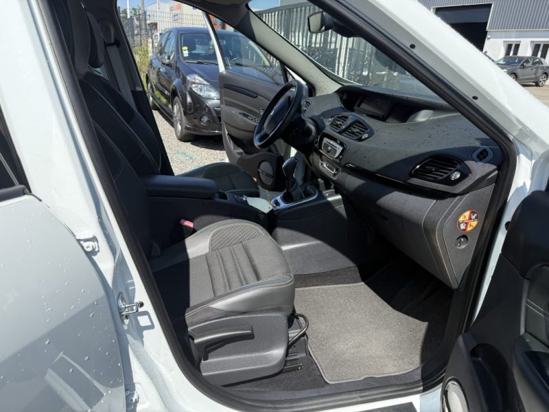 RENAULT MEGANE SCENIC 2016